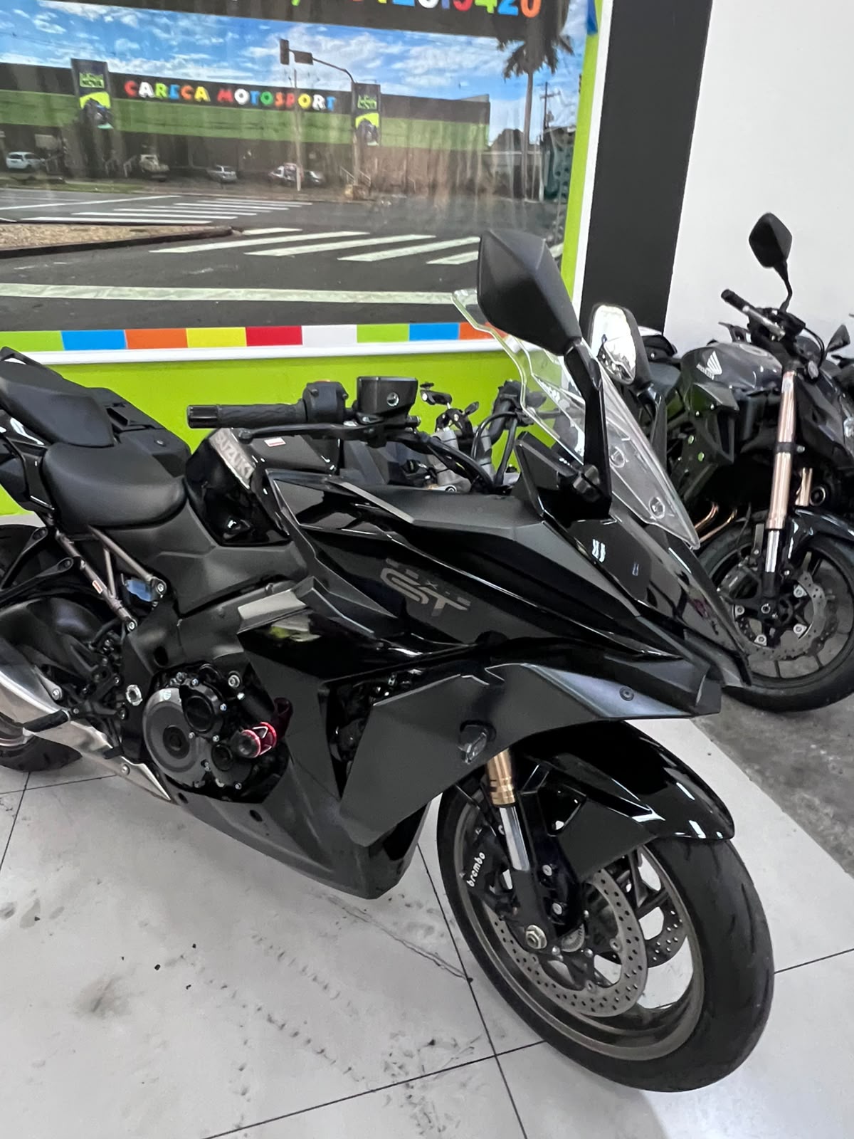 SUZUKI GSX-S1000 GT