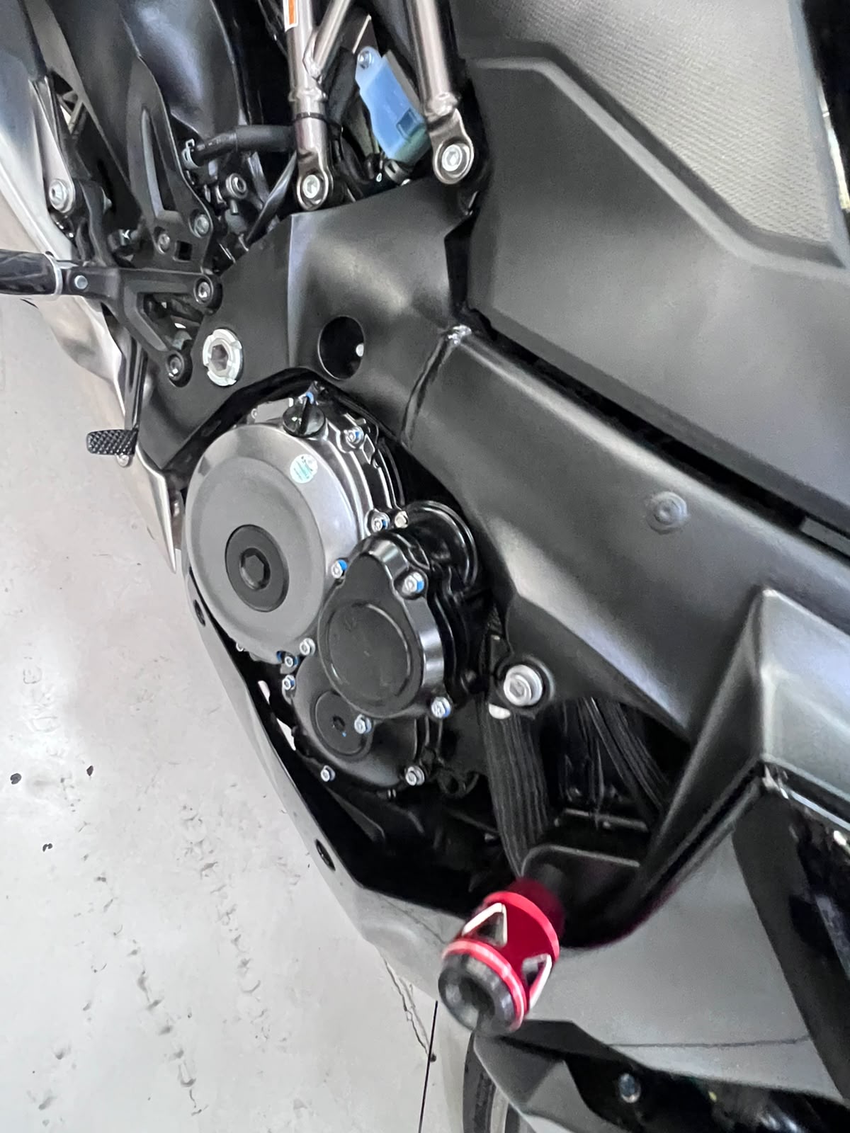SUZUKI GSX-S1000 GT