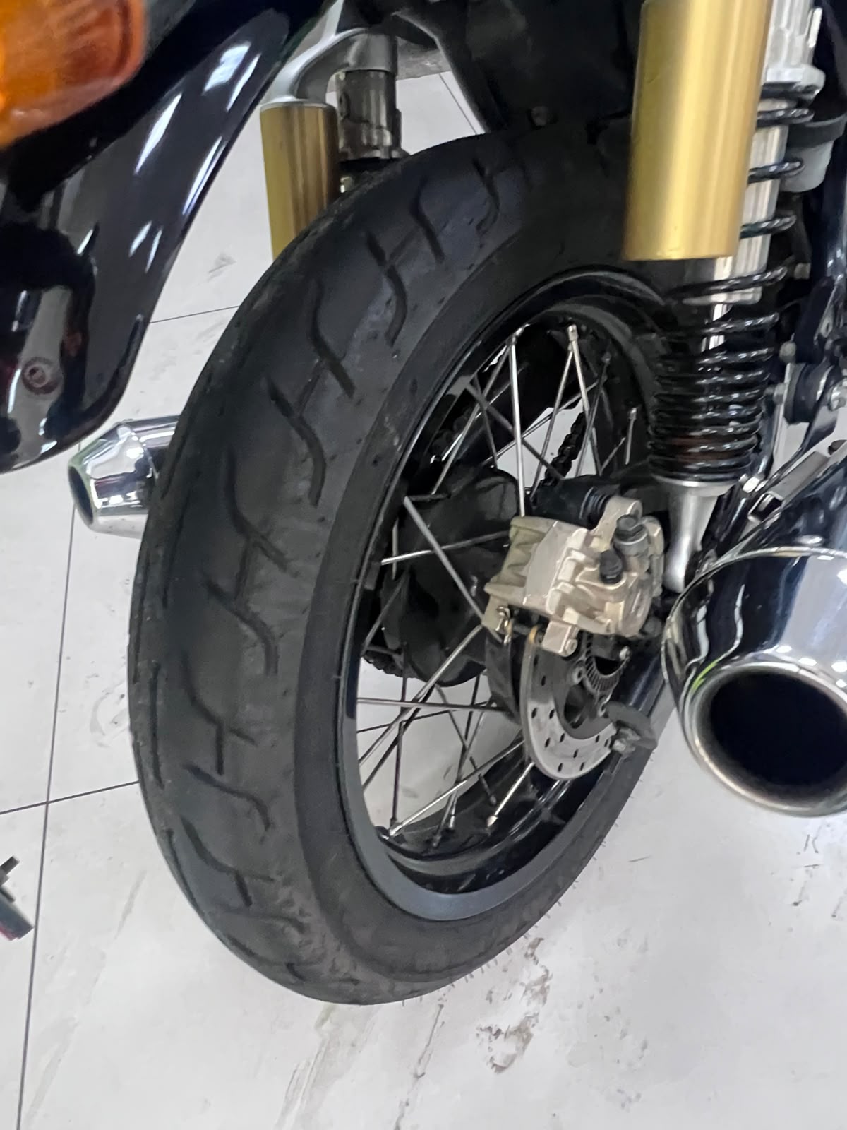 ROYAL ENFIELD CONTINENTAL GT