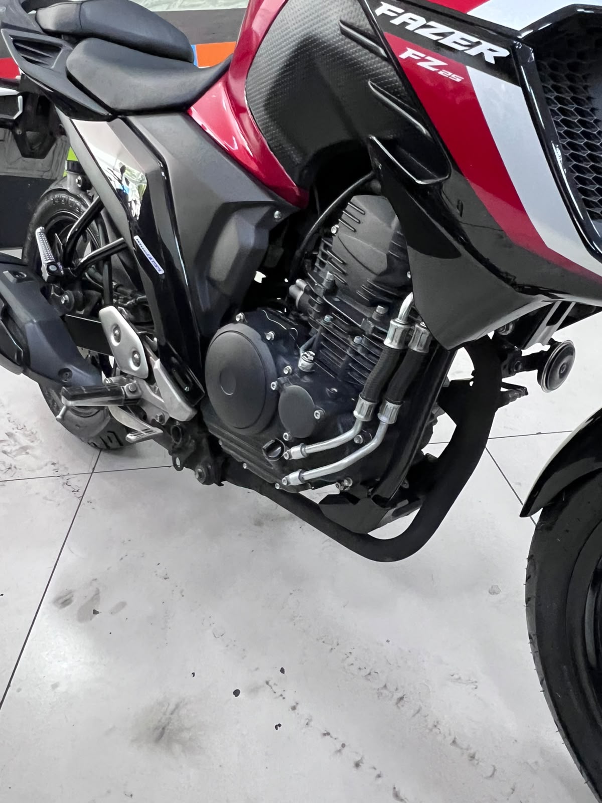 YAMAHA FAZER YS 250