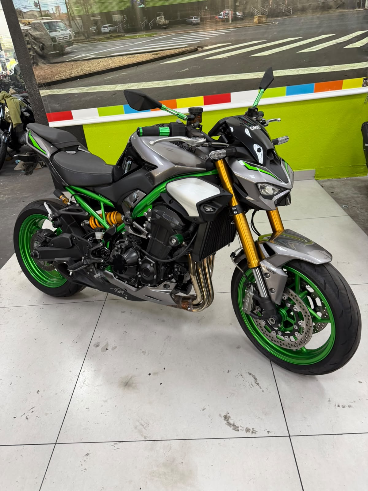 KAWASAKI Z900 R EDITION