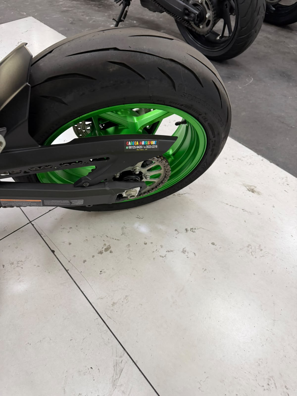 KAWASAKI Z900 R EDITION