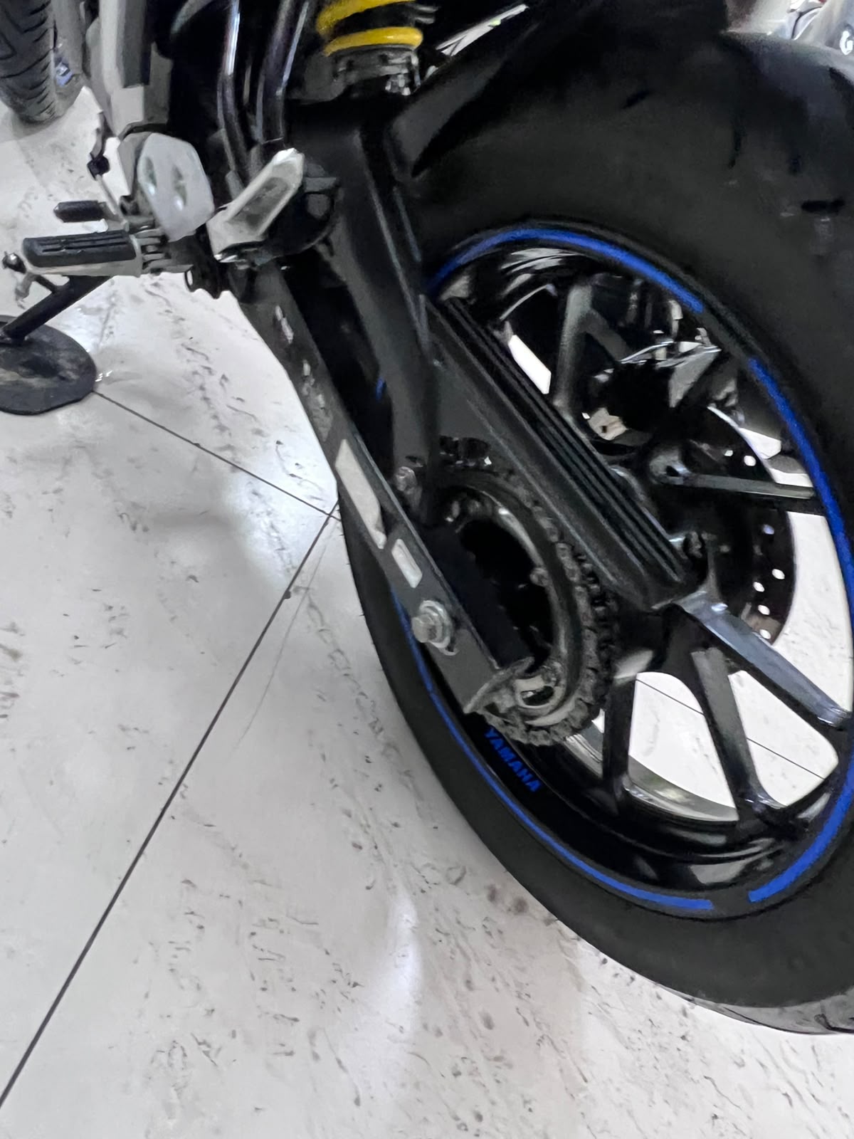 YAMAHA FZ25 FAZER ABS