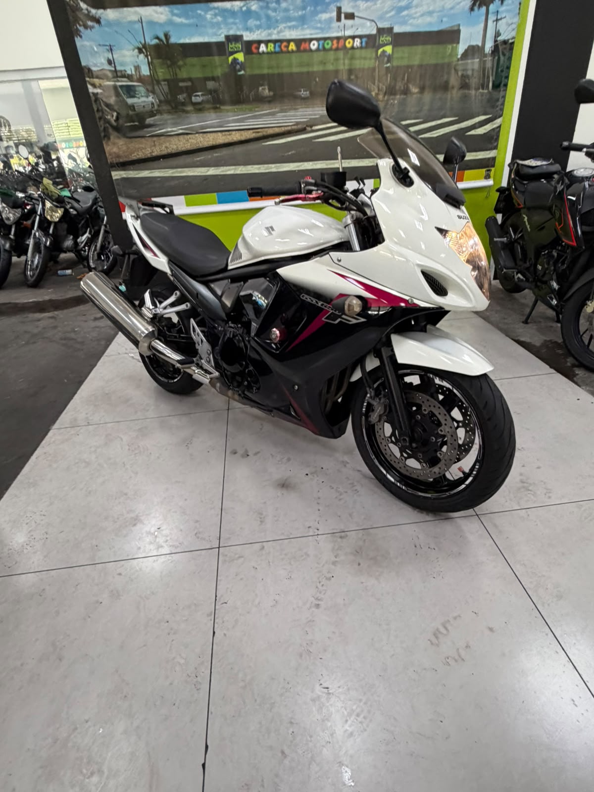SUZUKI GSX 650 F