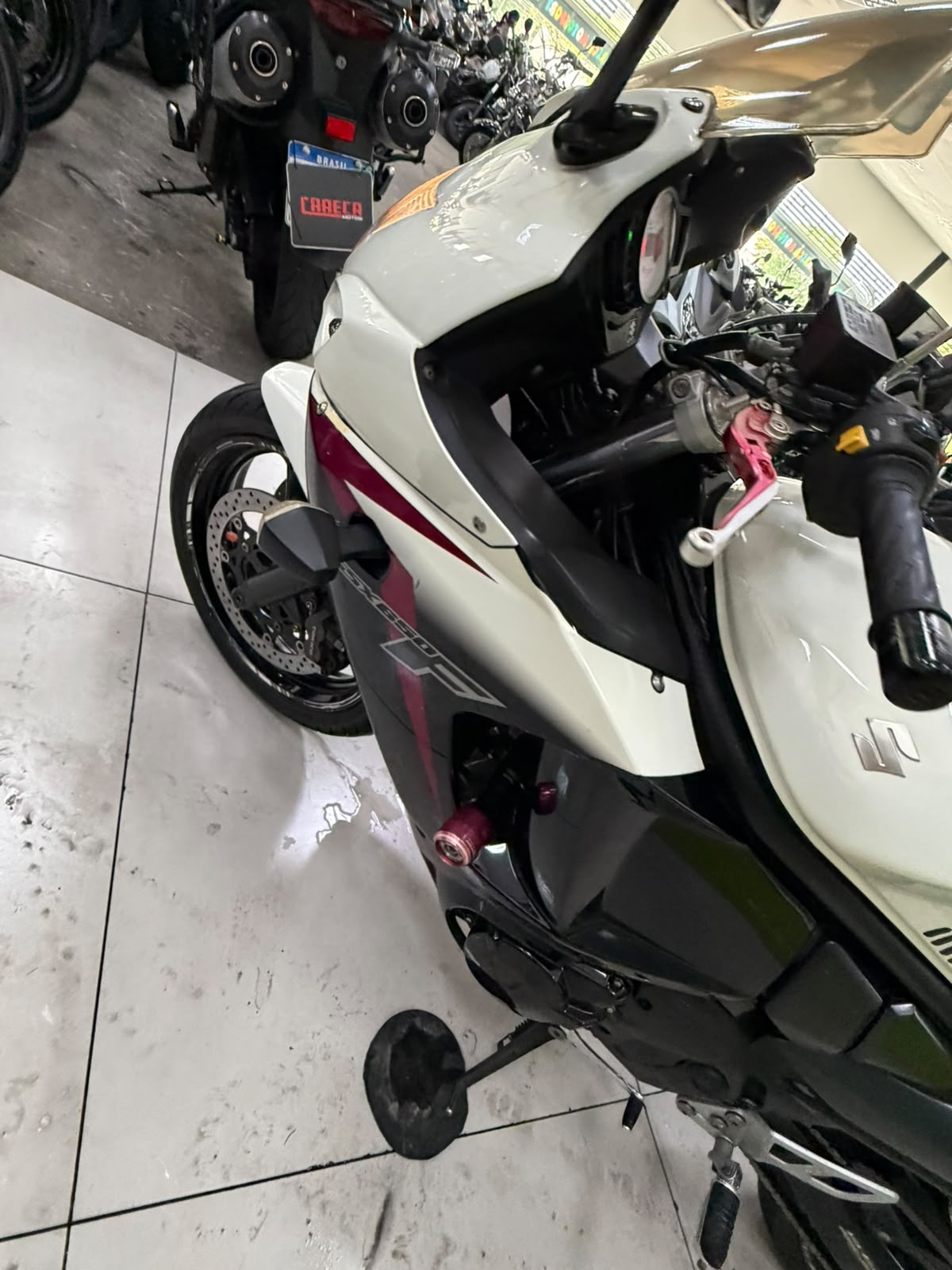 SUZUKI GSX 650 F