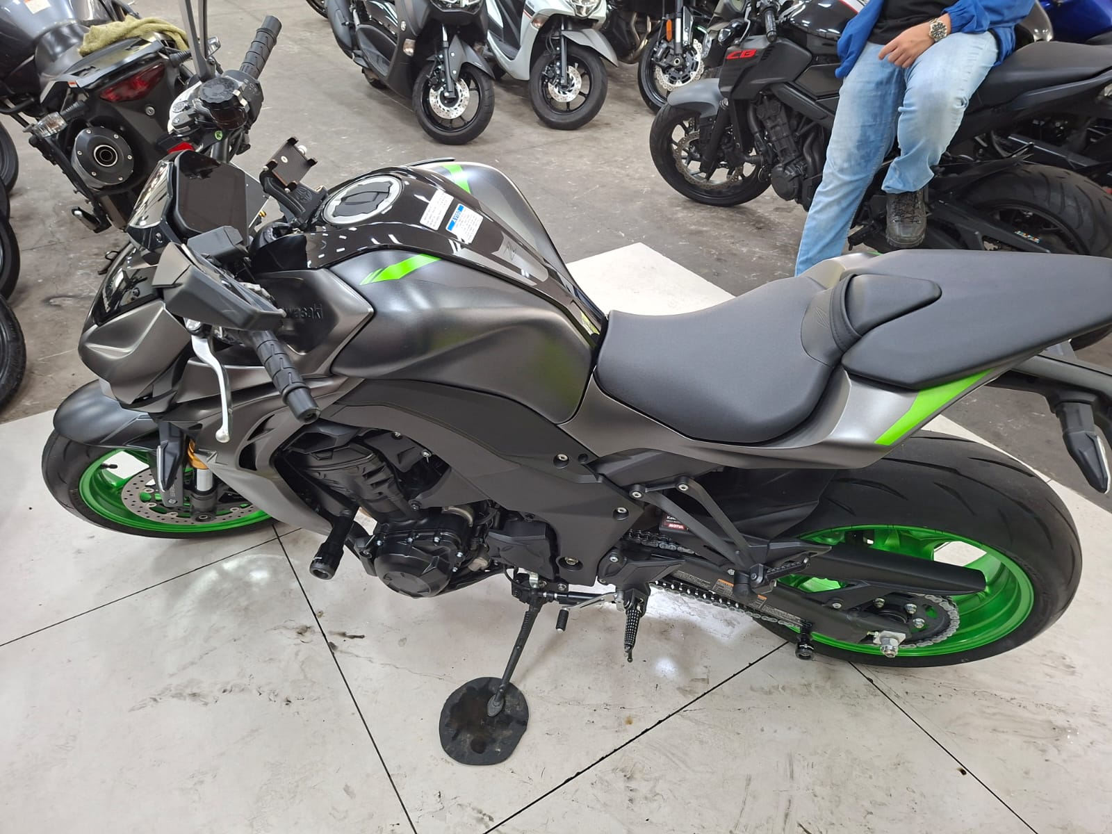 KAWASAKI Z1000 ABS