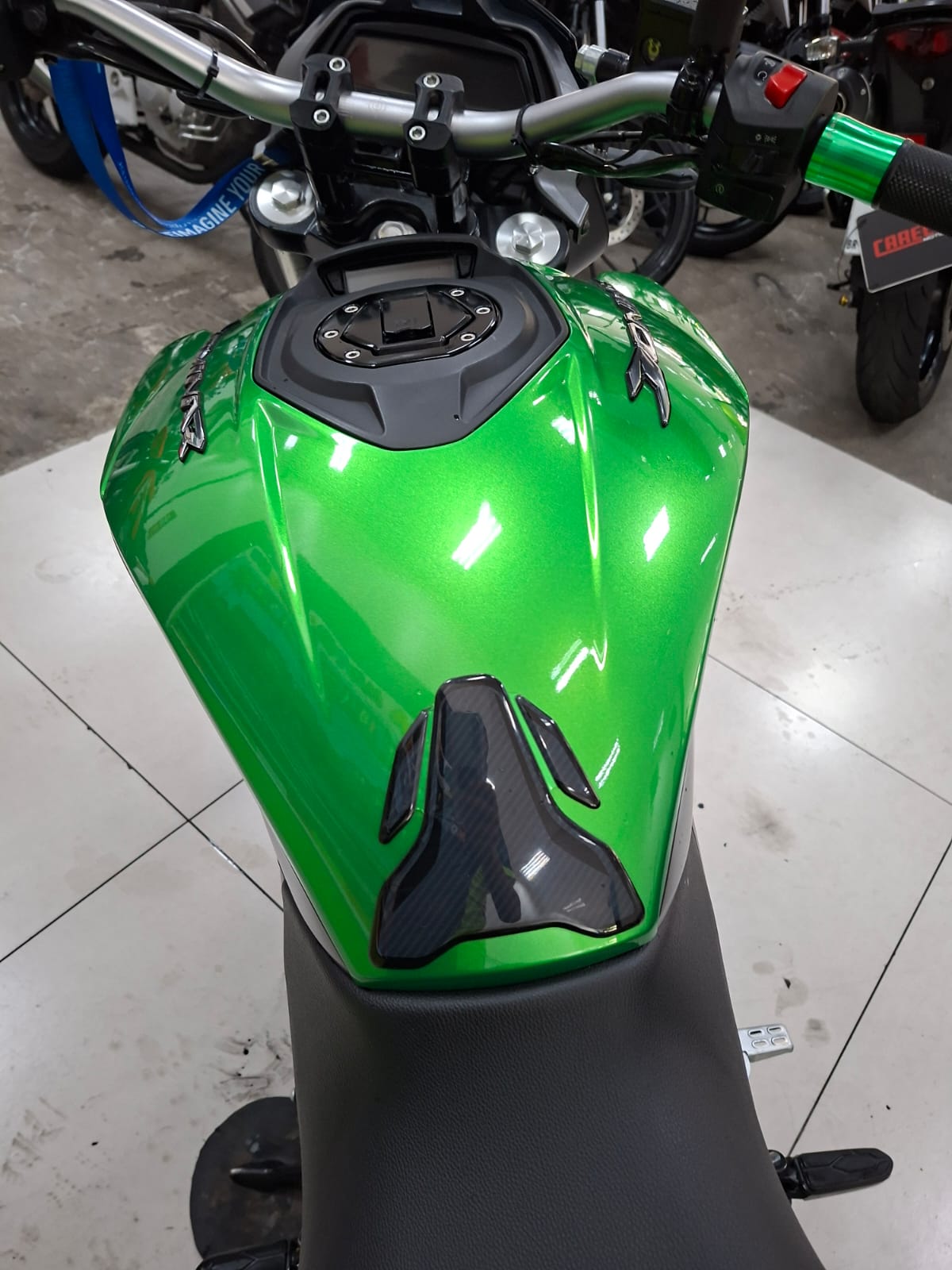 BAJAJ DOMINAR 400