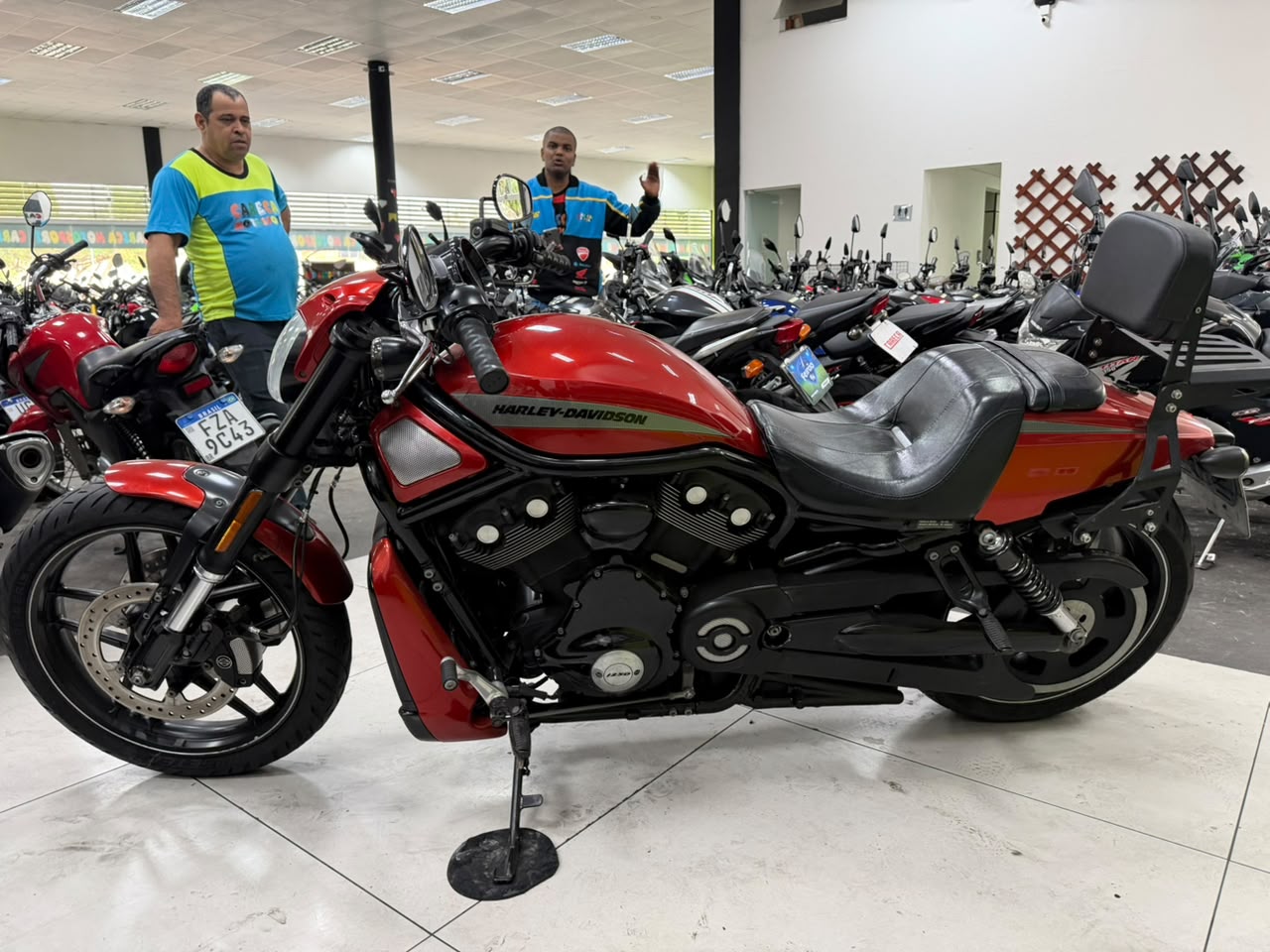 HARLEY-DAVIDSON V ROD NIGHT ROD ESPECIAL