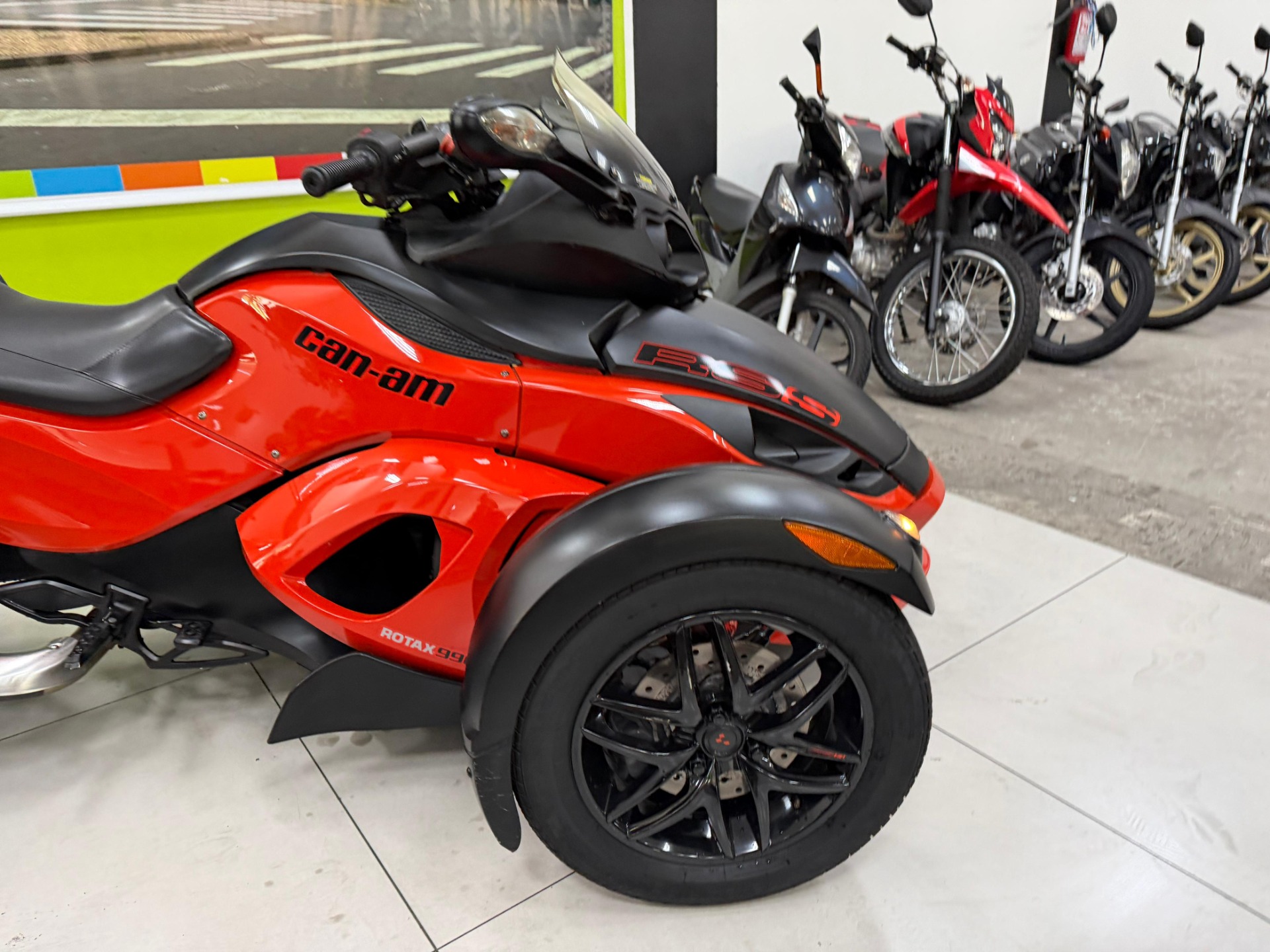 CAN-AM SPYDER RS-S