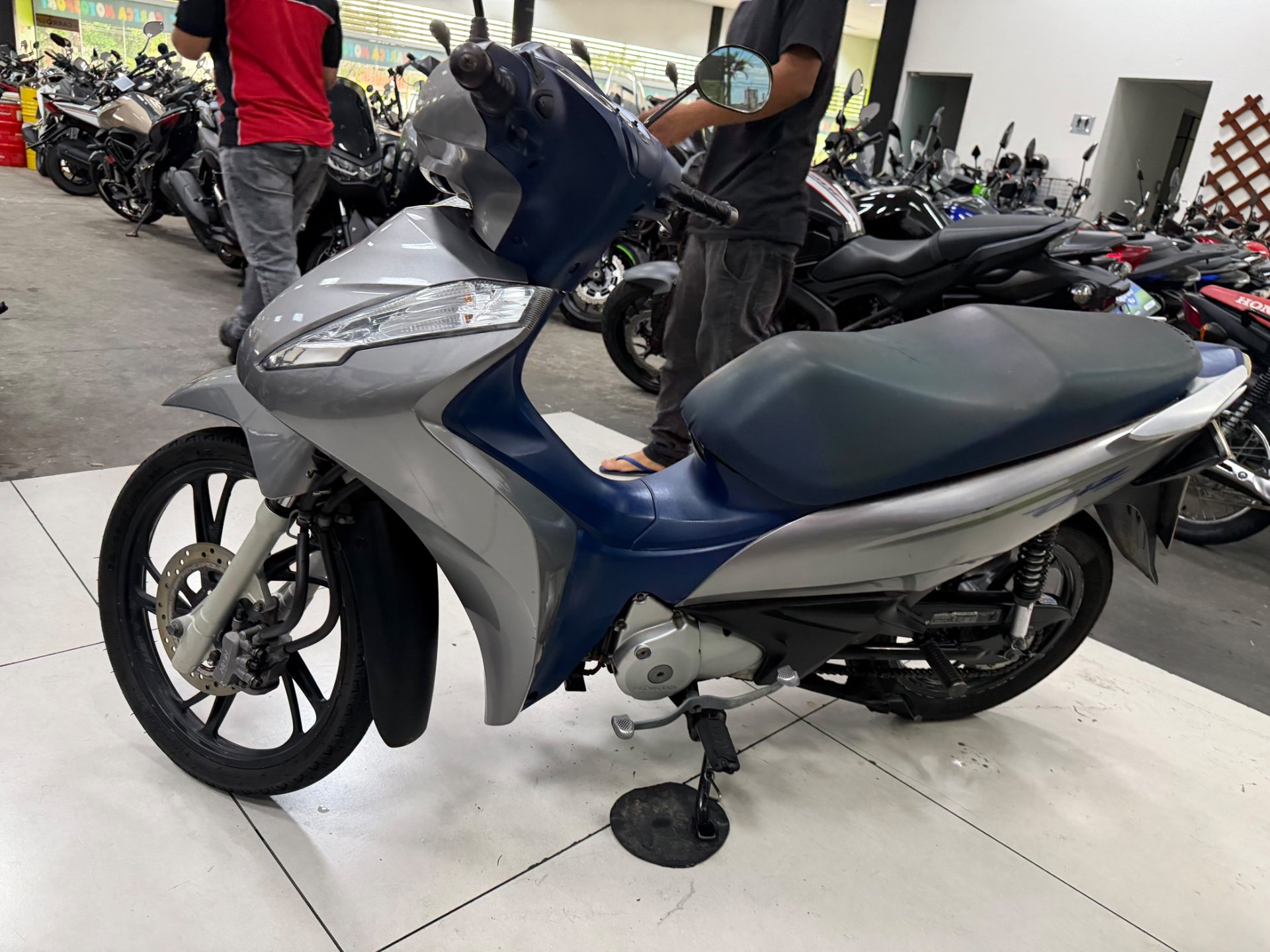 HONDA BIZ 125
