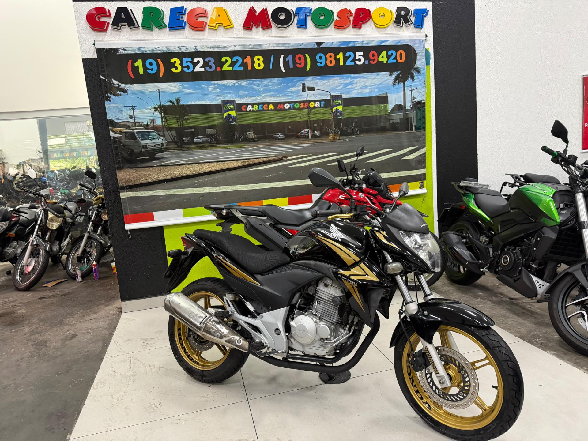 HONDA CB 300R