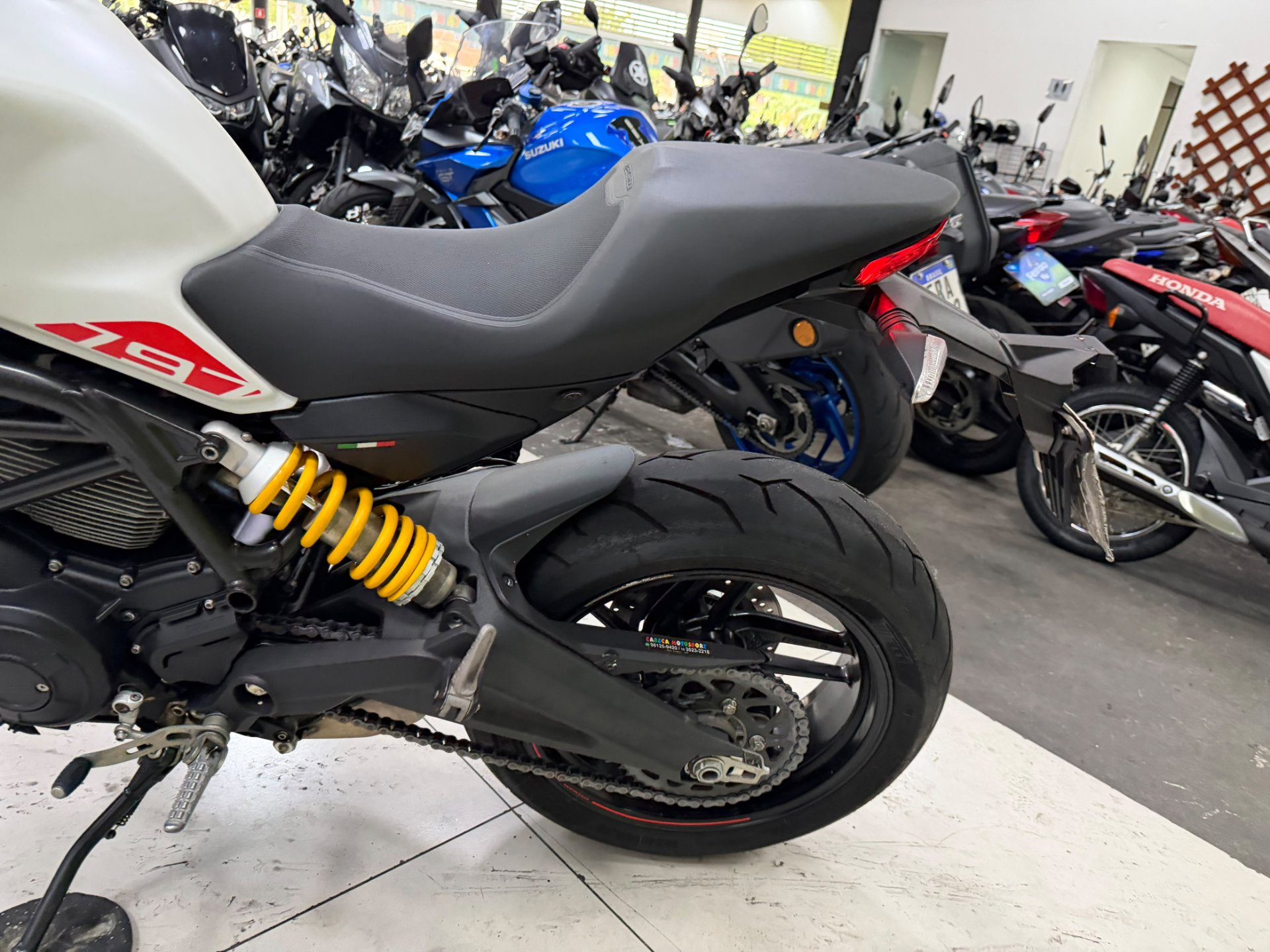 DUCATI MONSTER 797