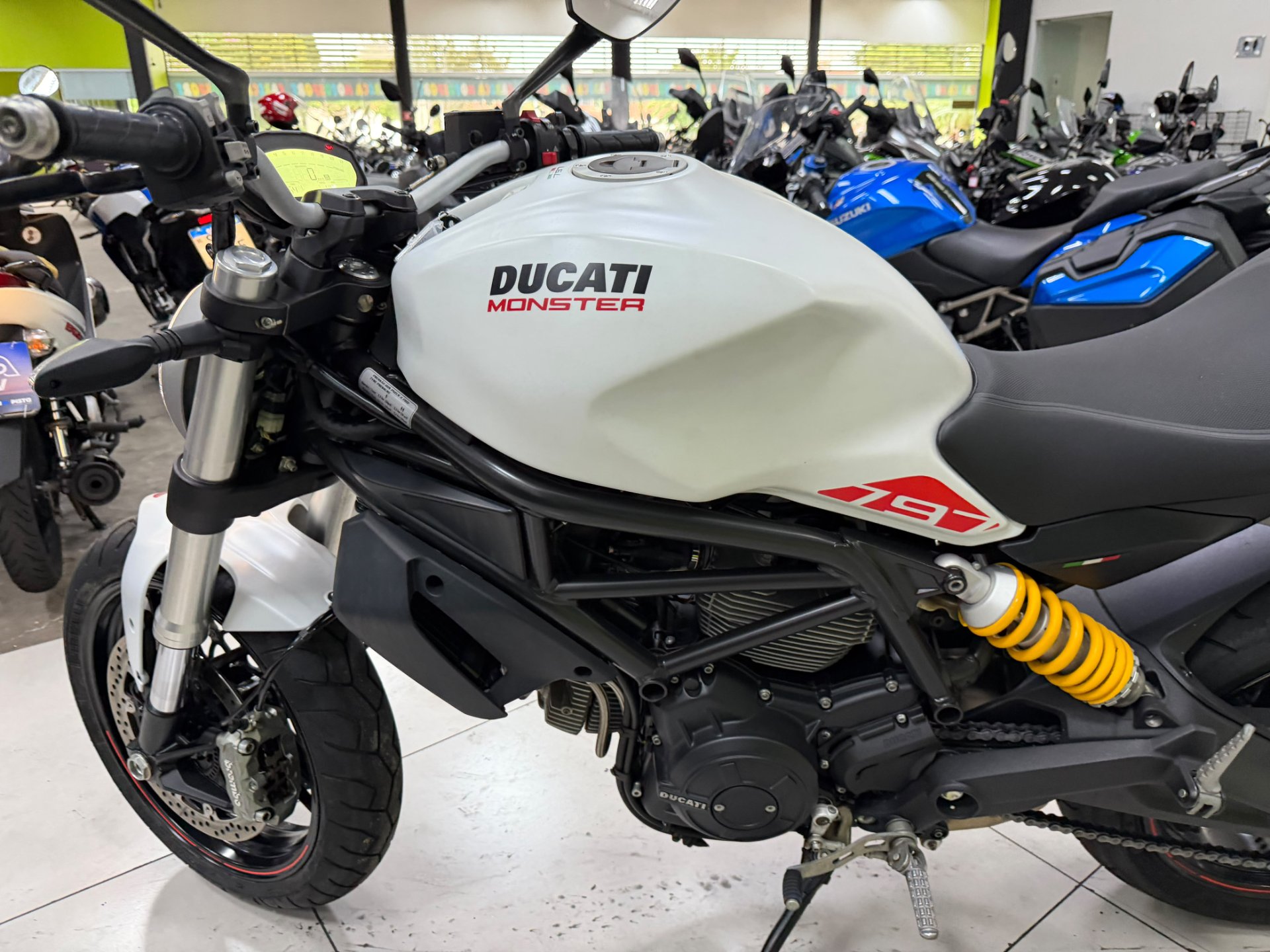 DUCATI MONSTER 797