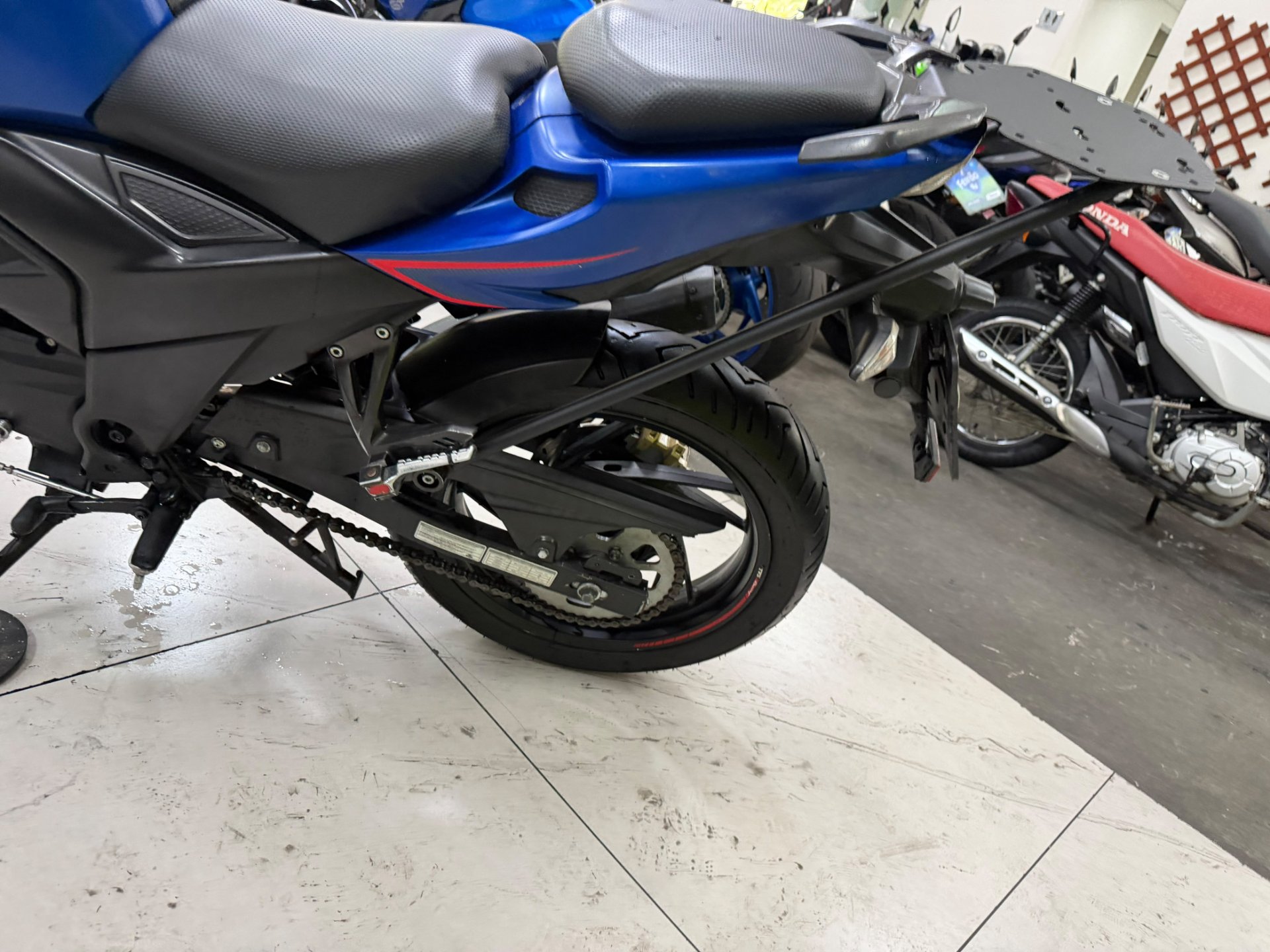 DAFRA APACHE RTR 200