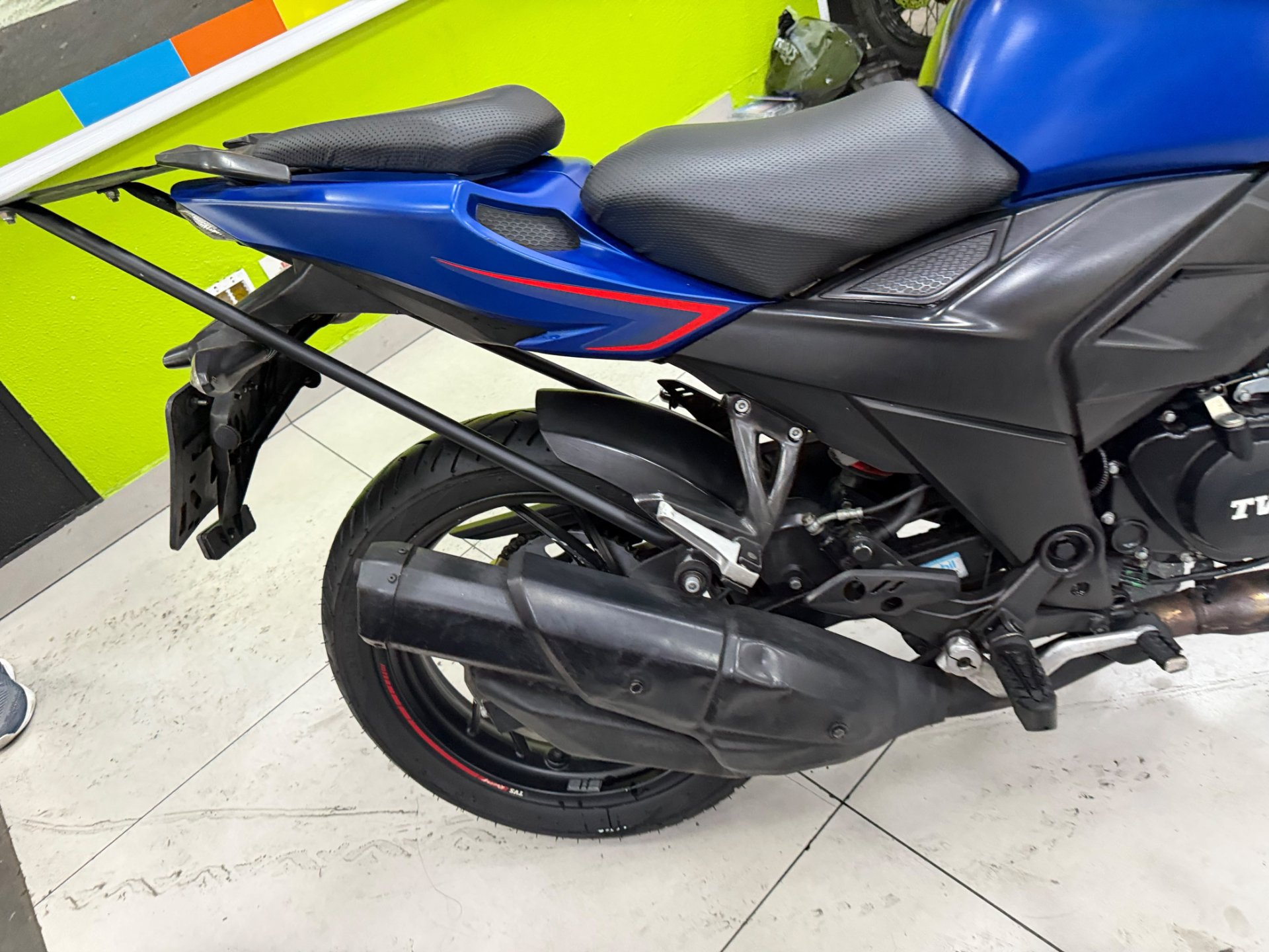 DAFRA APACHE RTR 200