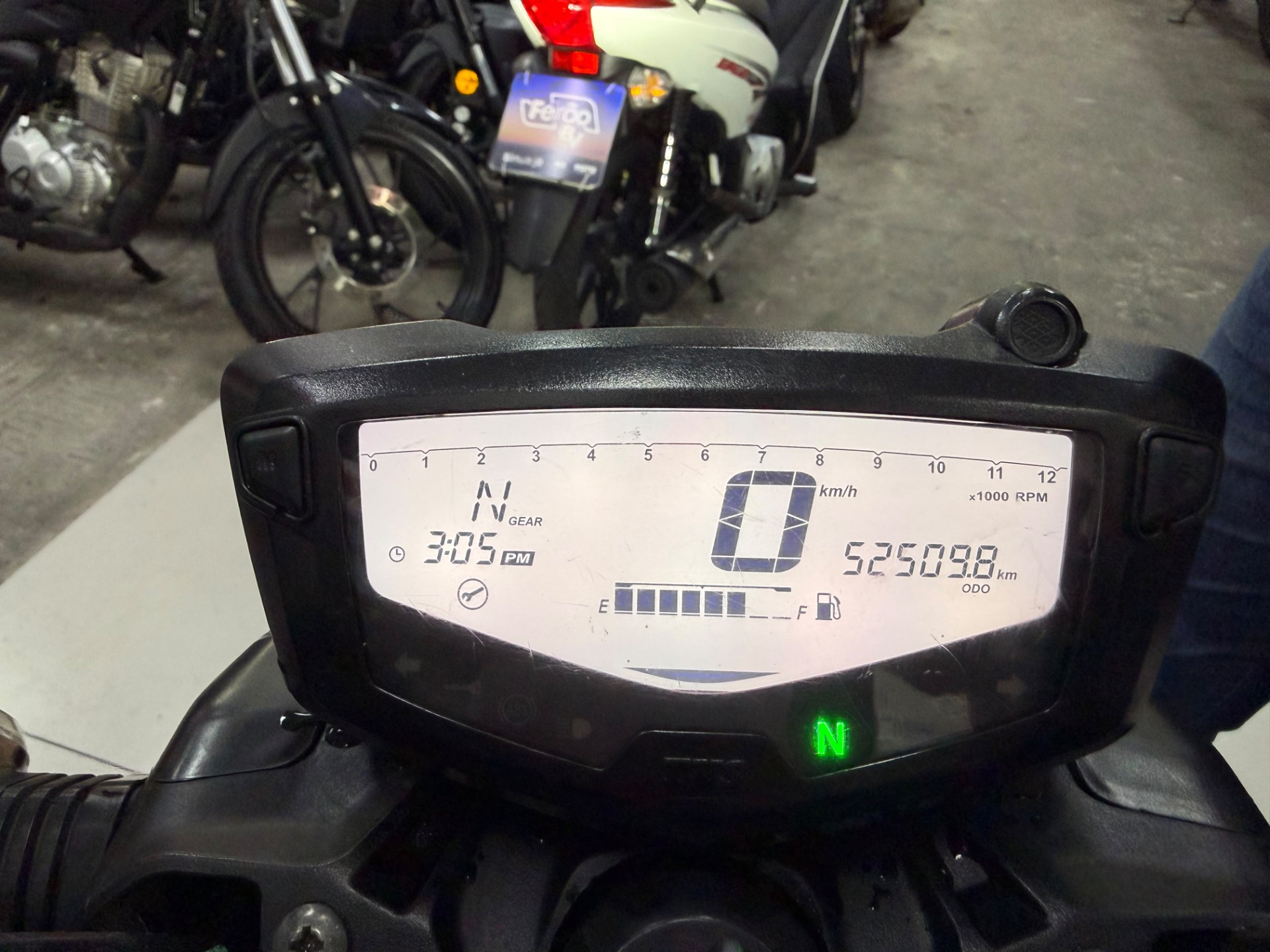 DAFRA APACHE RTR 200