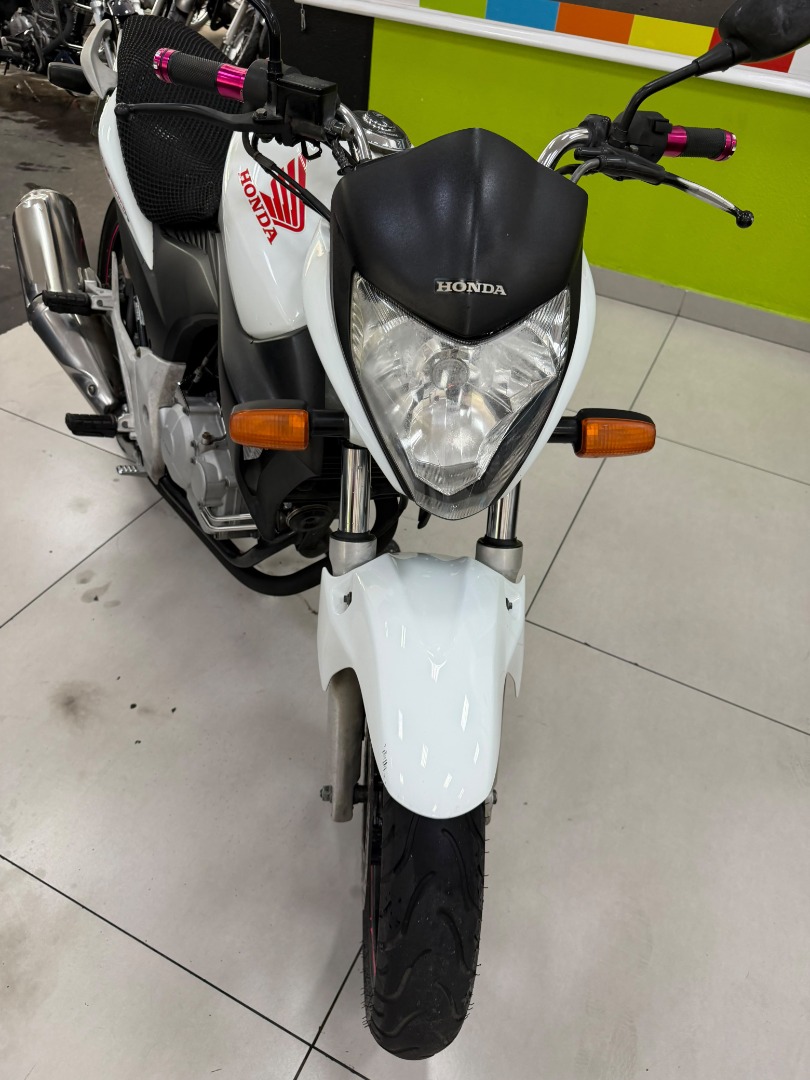 HONDA CB 300R