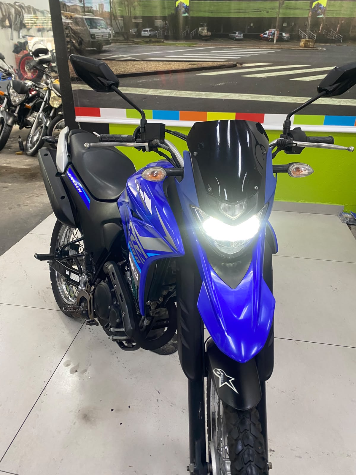 YAMAHA XTZ 250 LANDER CONNECTED