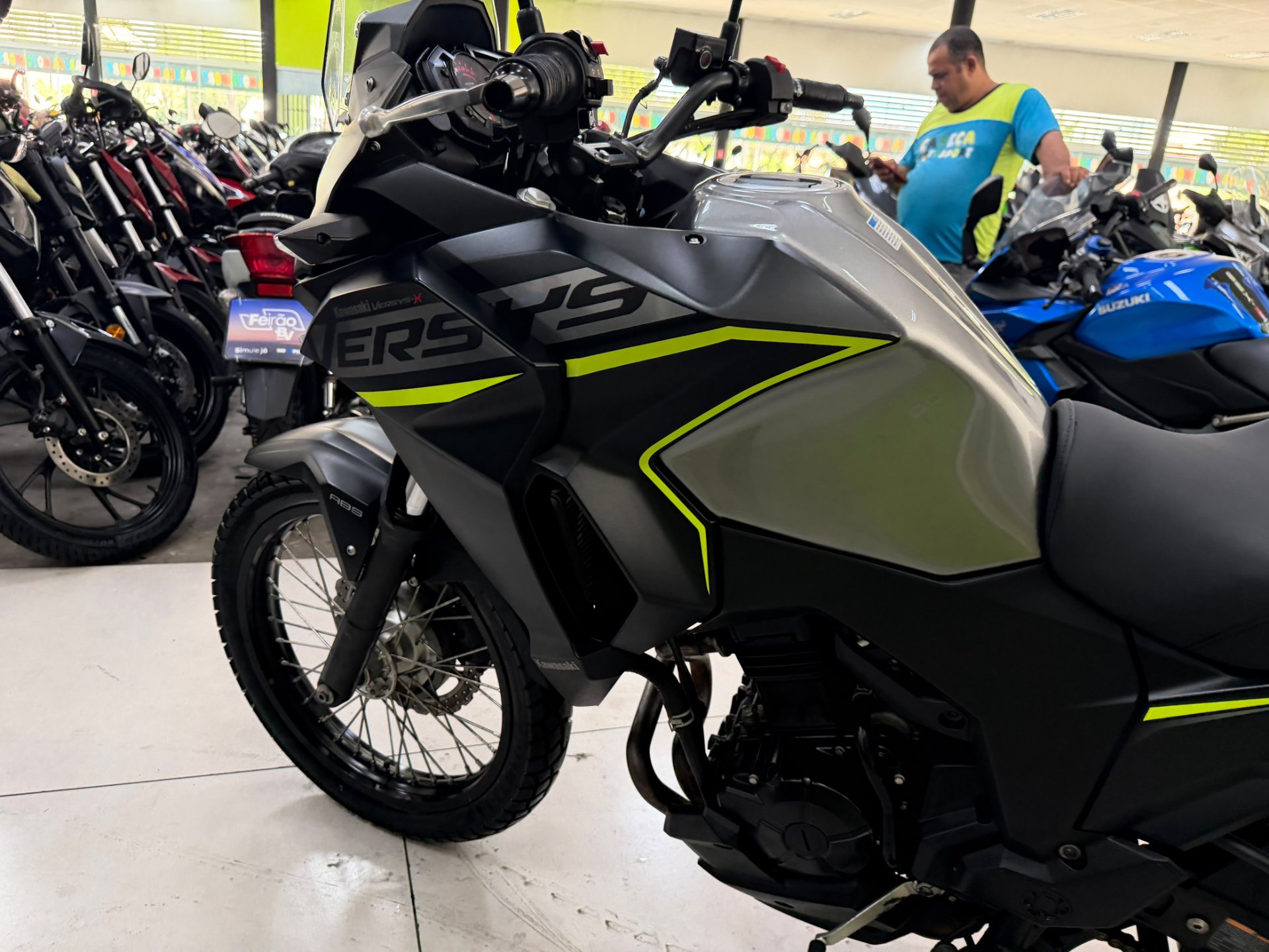 KAWASAKI VERSYS-X 300