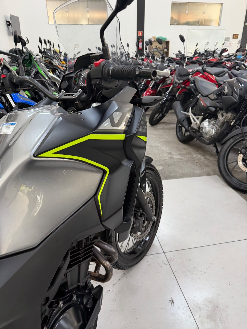 KAWASAKI VERSYS-X 300