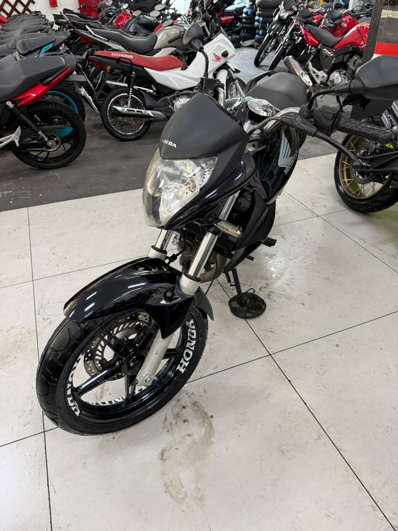 HONDA CB 300R
