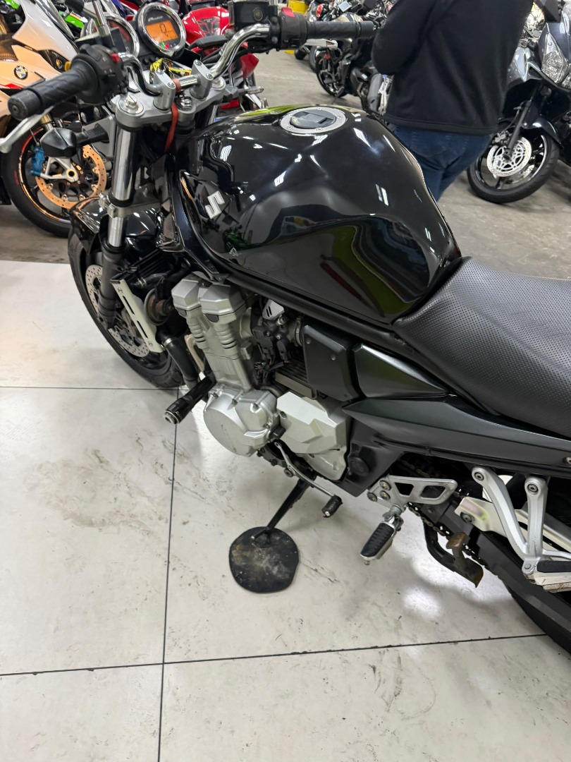 SUZUKI BANDIT N1250