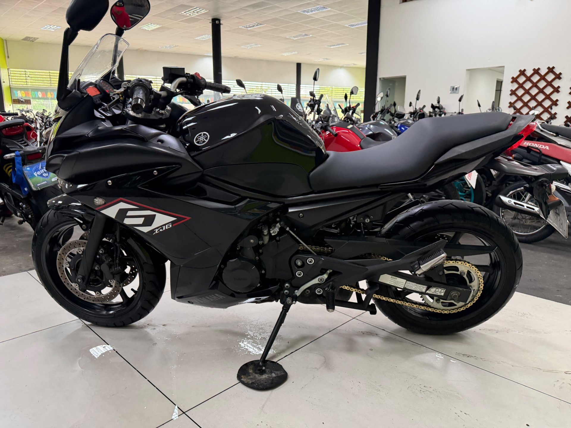 YAMAHA XJ6 F