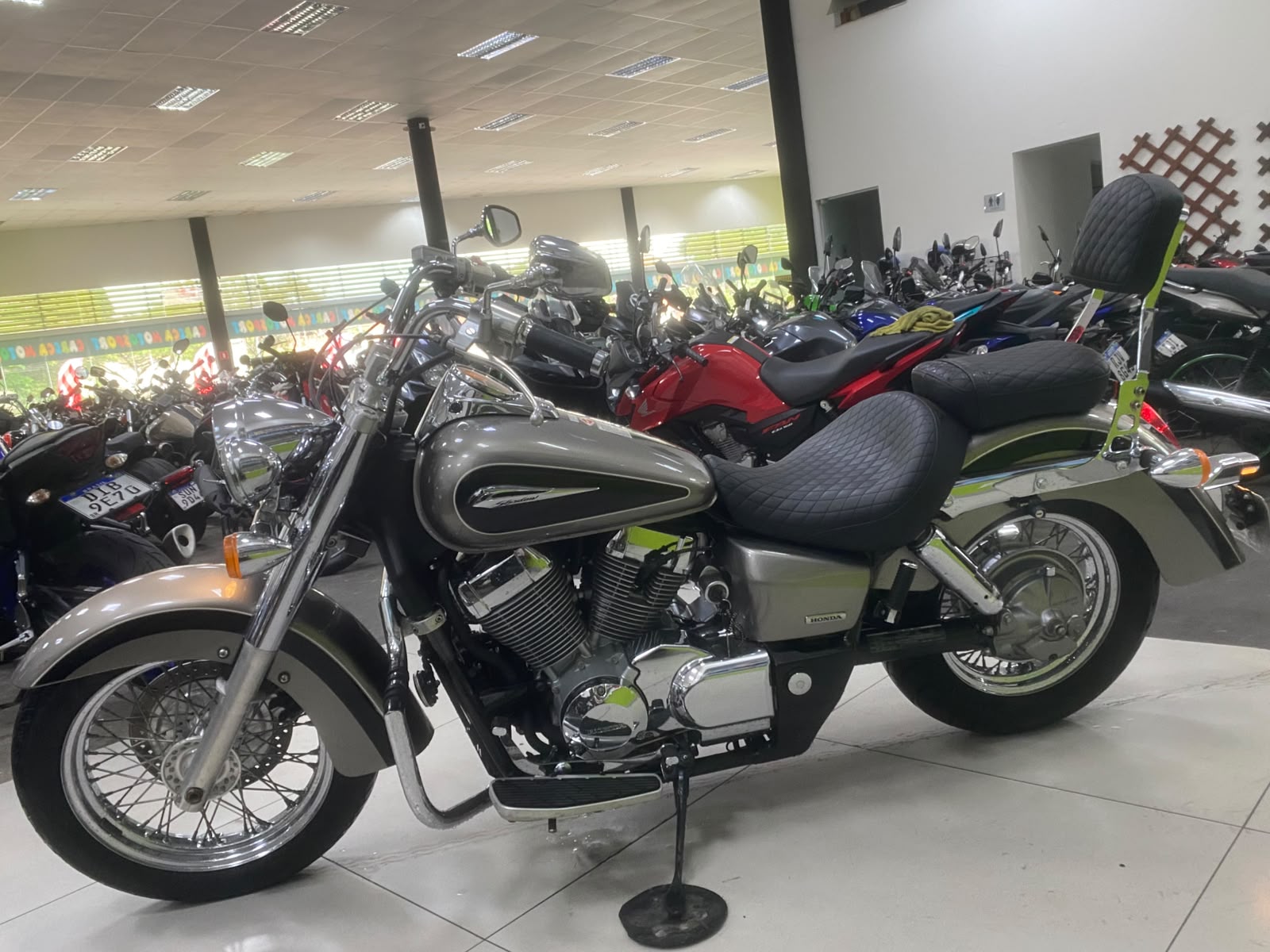 HONDA SHADOW 750