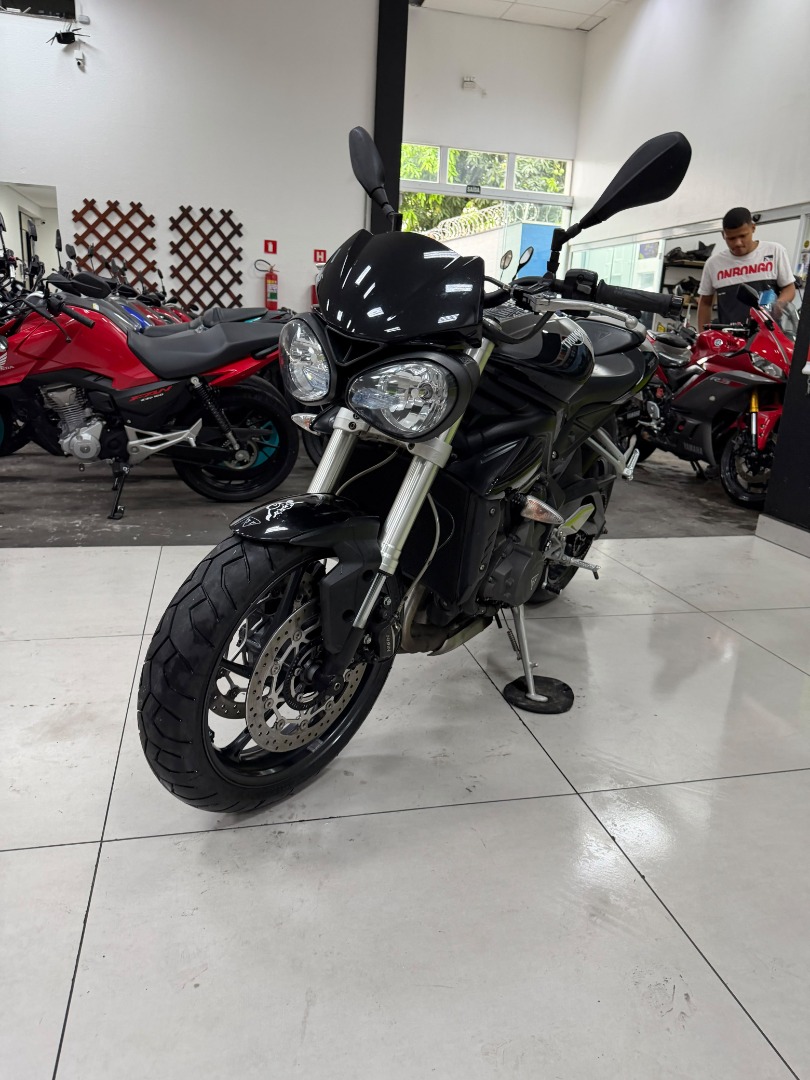 TRIUMPH STREET TRIPLE 765 S