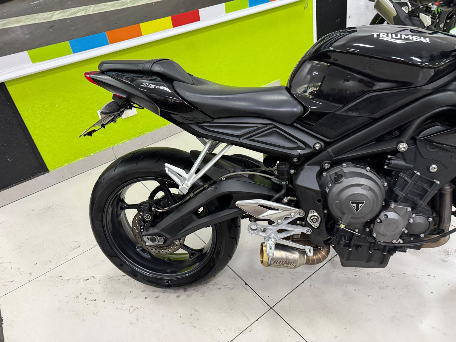 TRIUMPH STREET TRIPLE 765 S