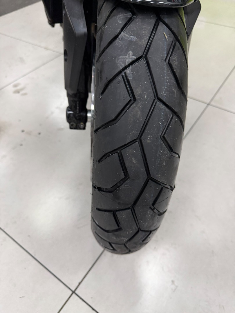 TRIUMPH STREET TRIPLE 765 S