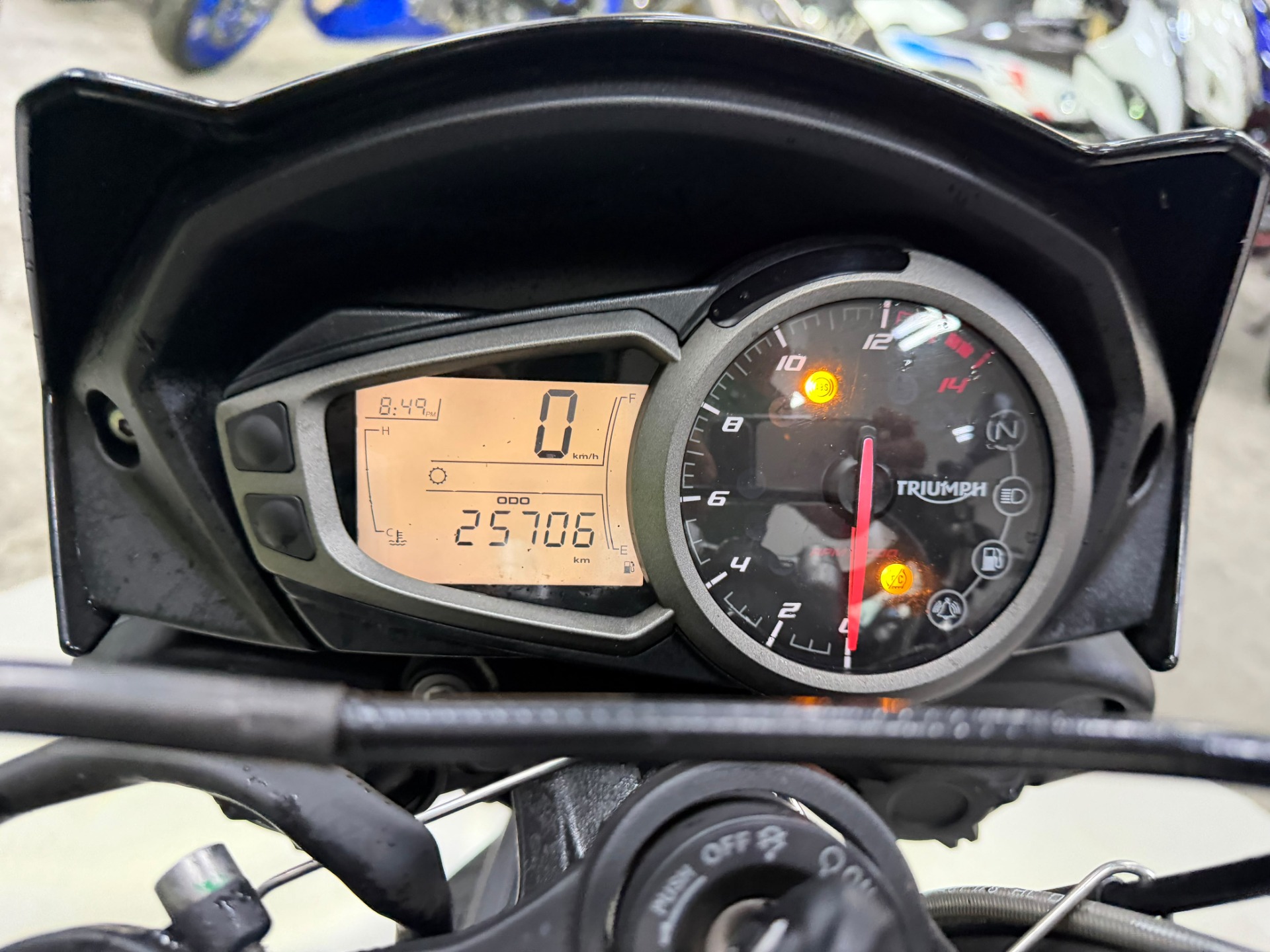 TRIUMPH STREET TRIPLE 765 S