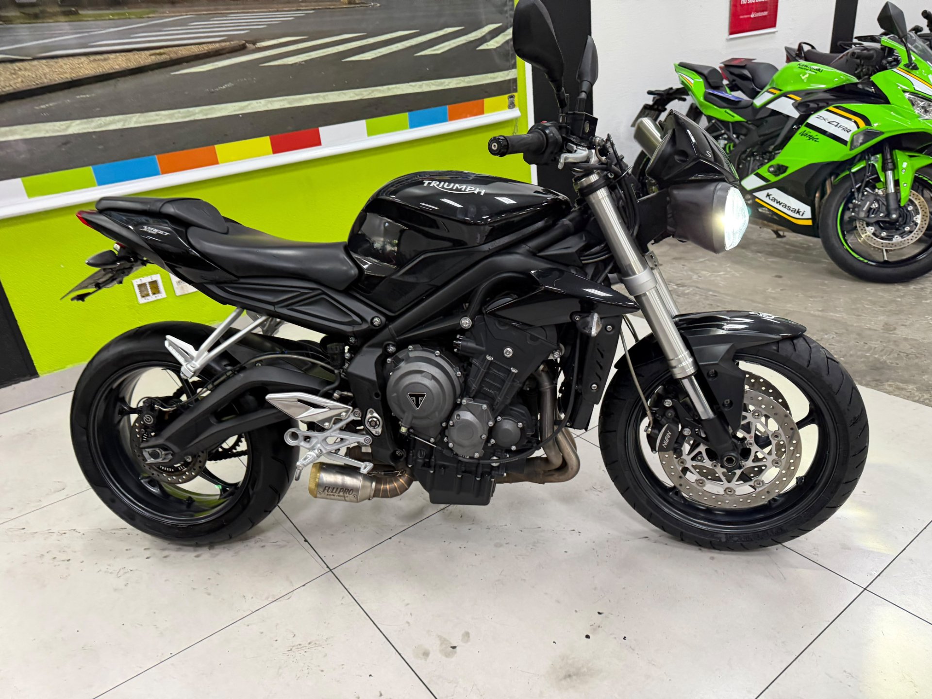TRIUMPH STREET TRIPLE 765 S