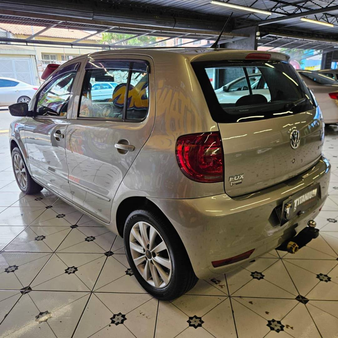 VOLKSWAGEN FOX
