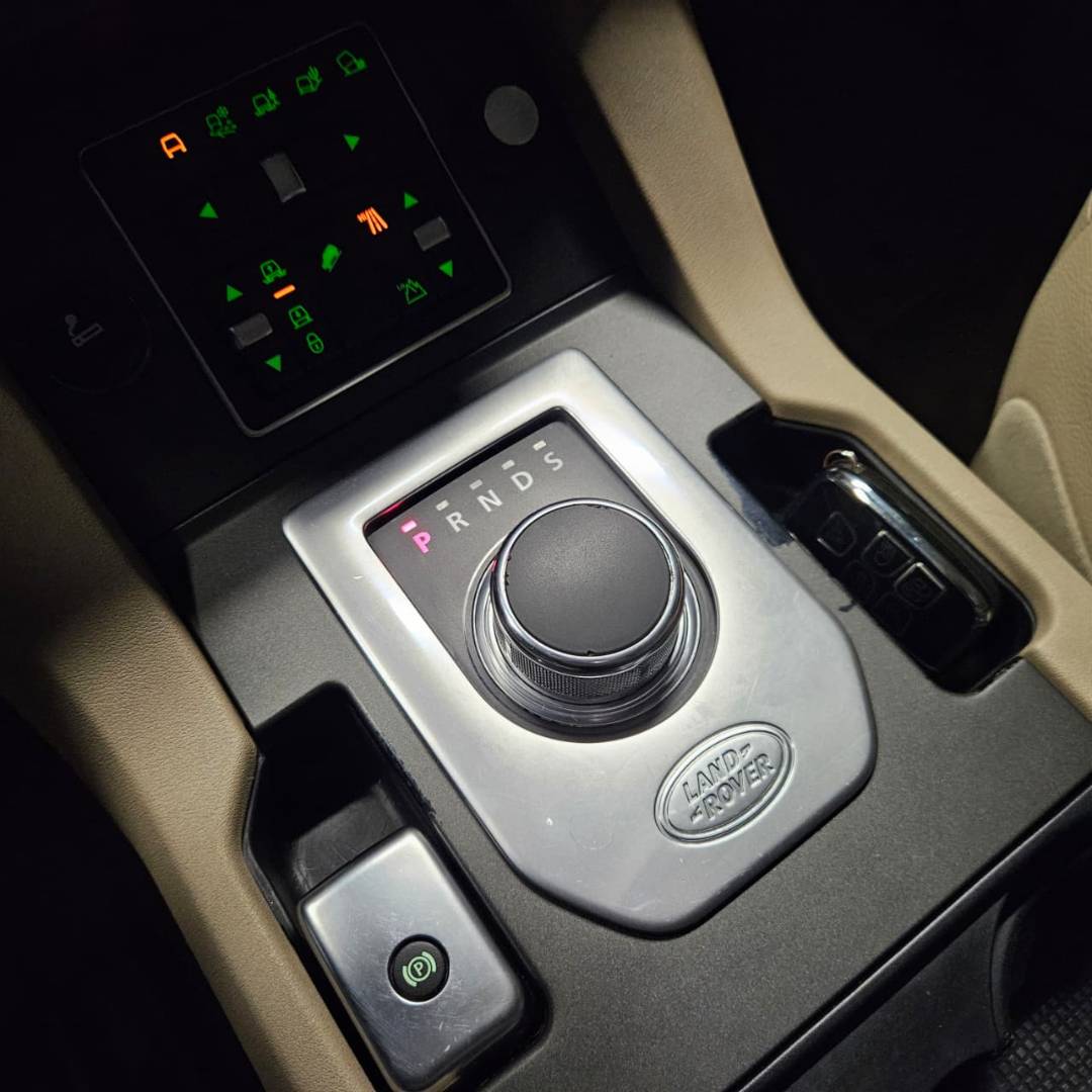 LAND ROVER DISCOVERY 4