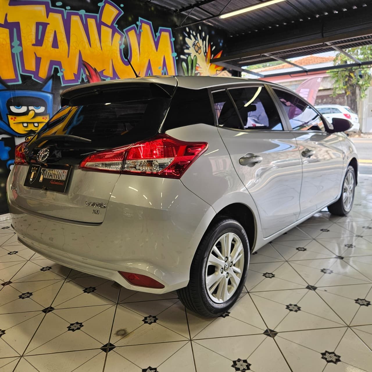 TOYOTA YARIS