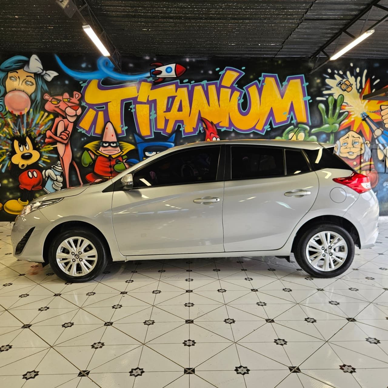TOYOTA YARIS