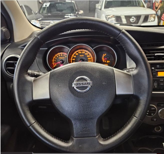 NISSAN GRAND LIVINA