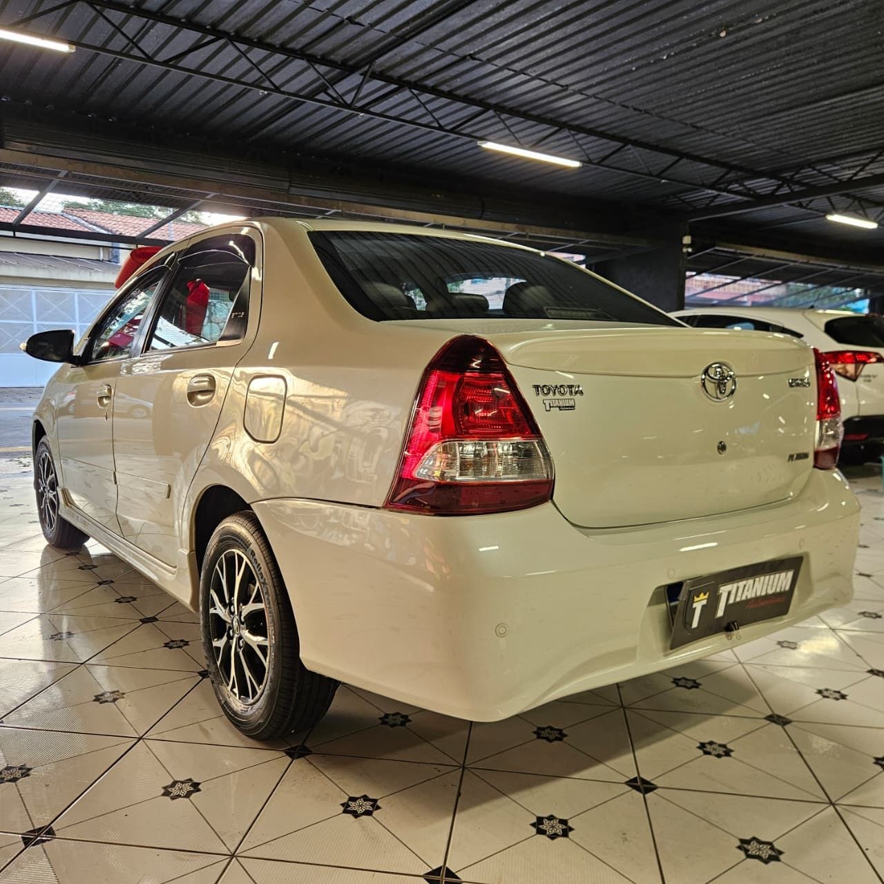 TOYOTA ETIOS