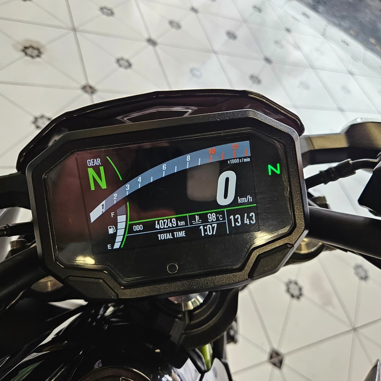 KAWASAKI Z650 ABS