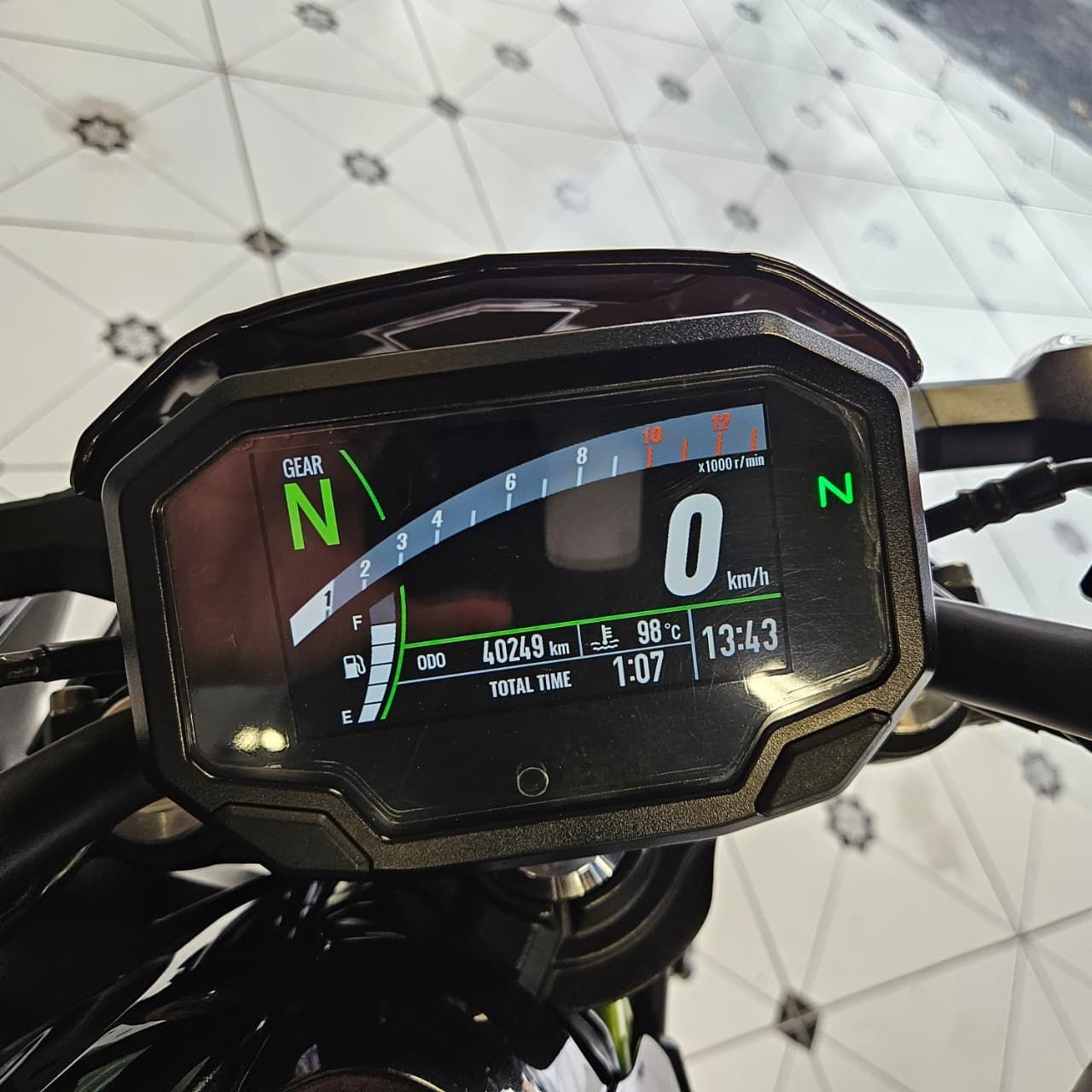 KAWASAKI Z650 ABS