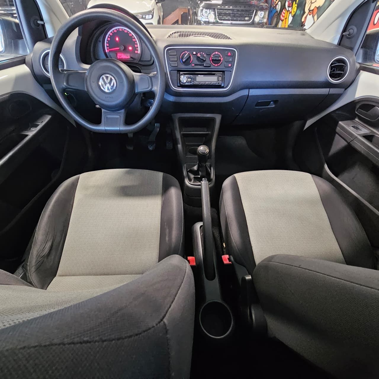 VOLKSWAGEN UP