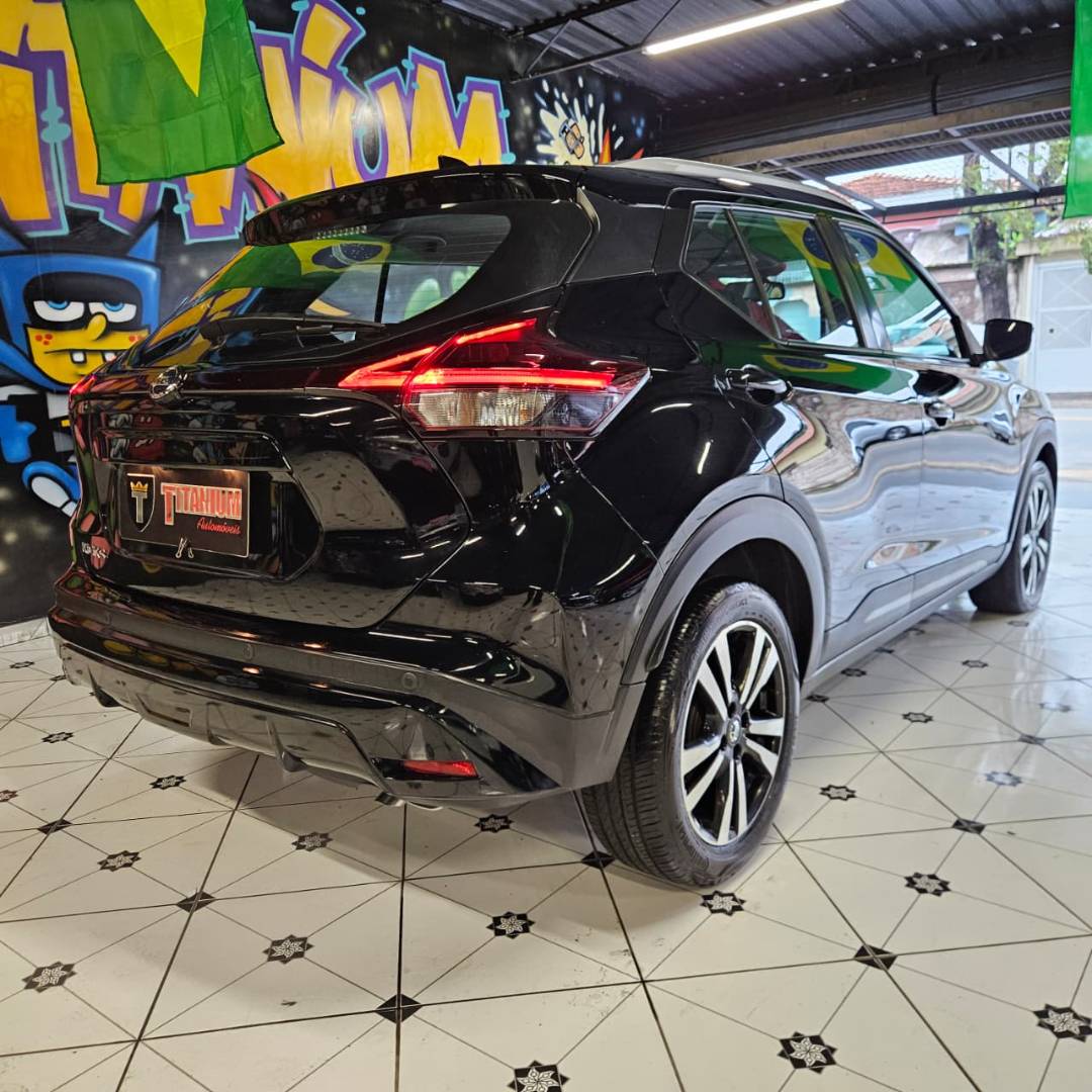 NISSAN KICKS