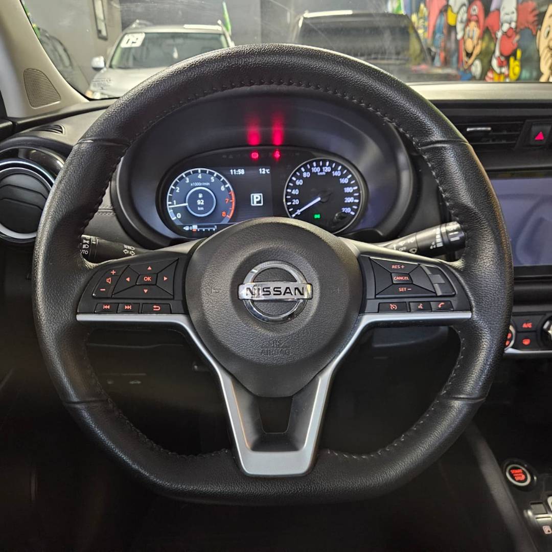 NISSAN KICKS