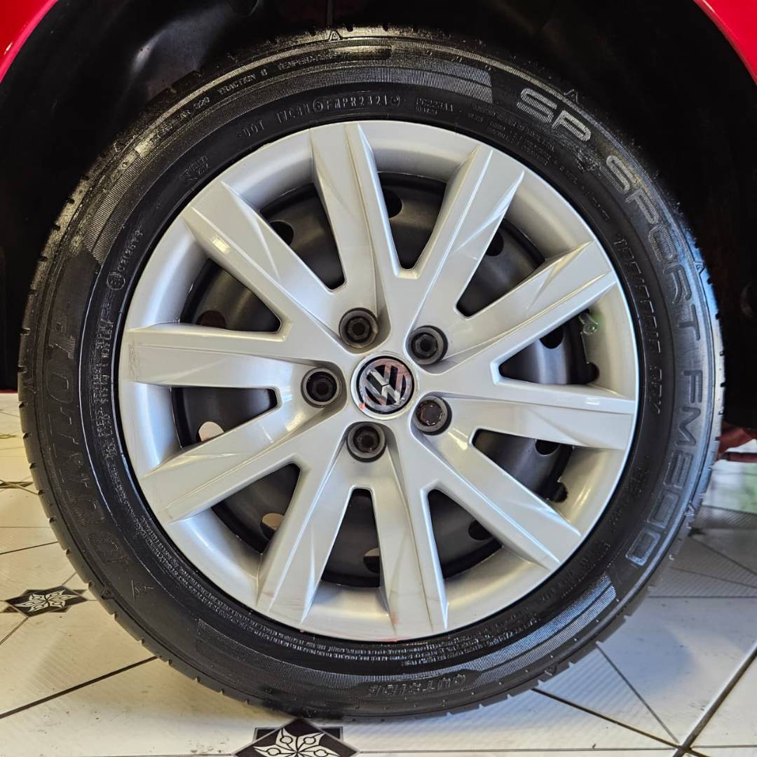 VOLKSWAGEN FOX