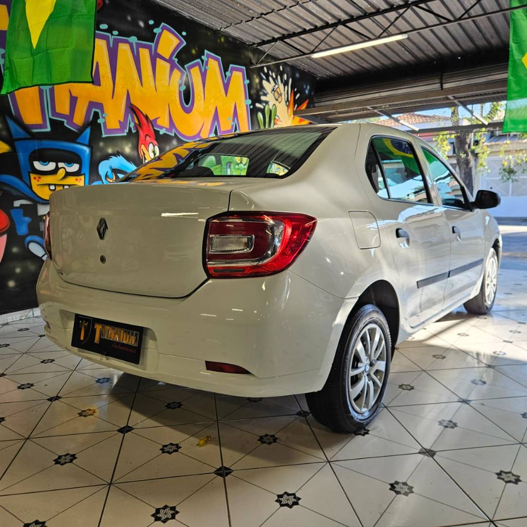 RENAULT LOGAN