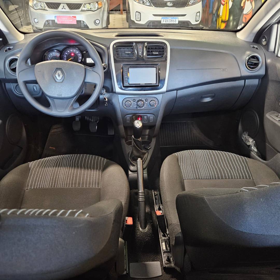 RENAULT LOGAN