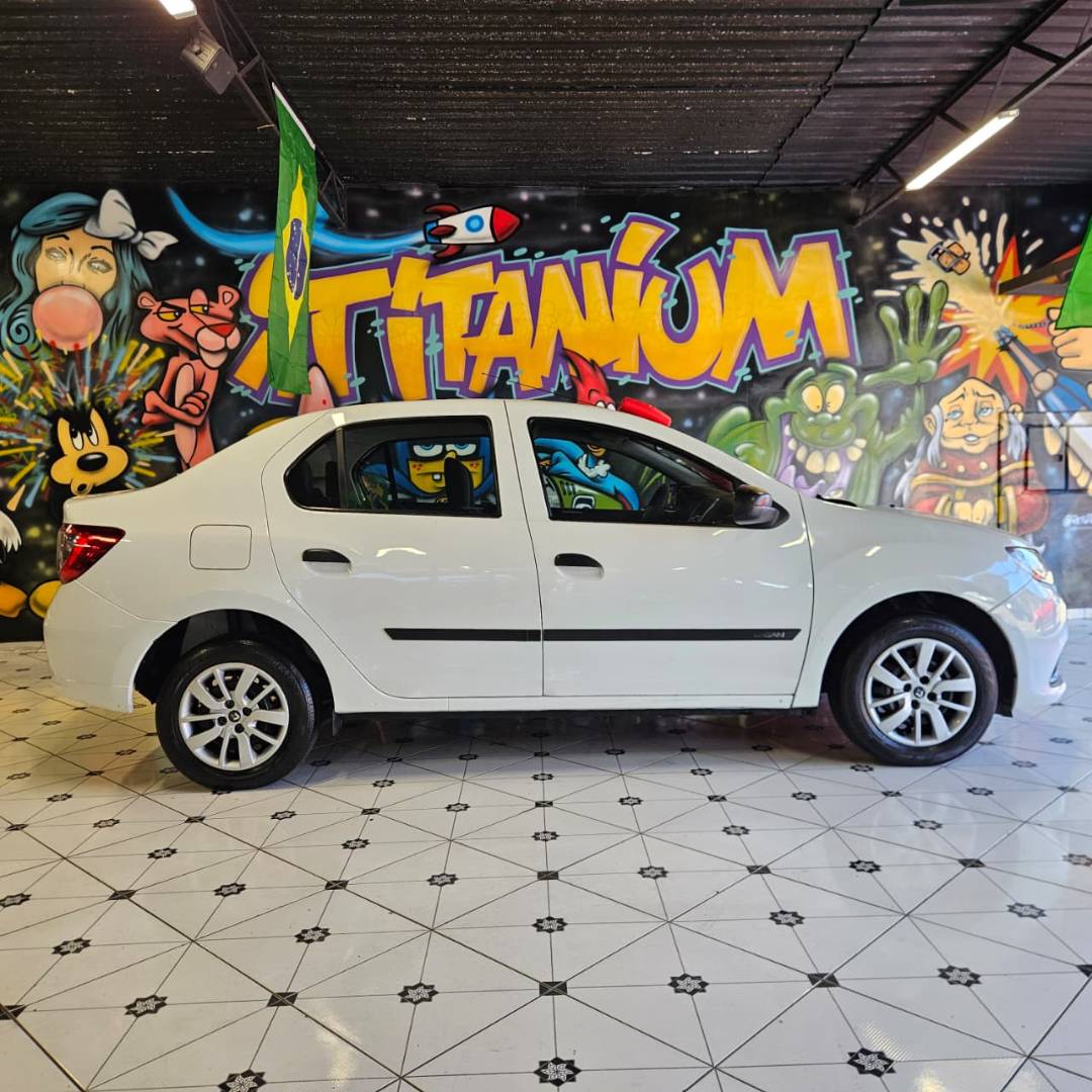 RENAULT LOGAN