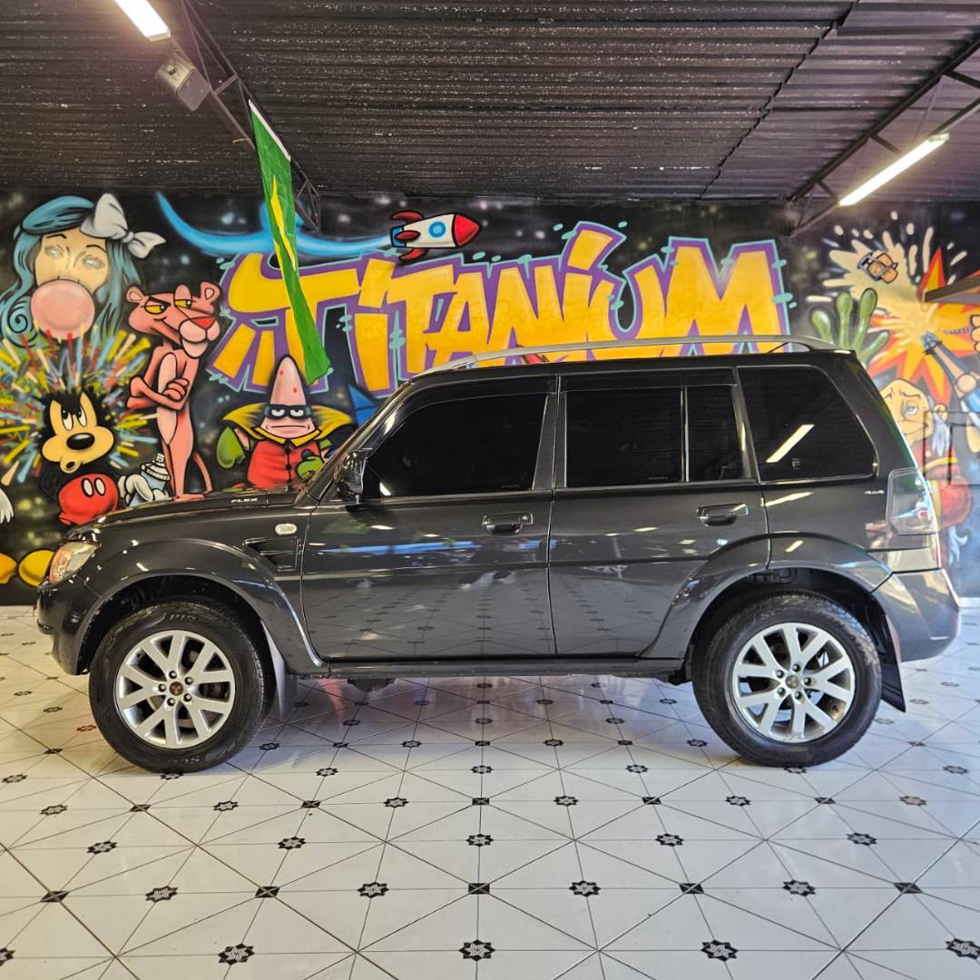 MITSUBISHI PAJERO TR4