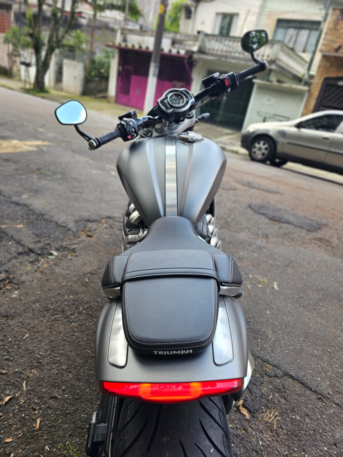 TRIUMPH ROCKET III R